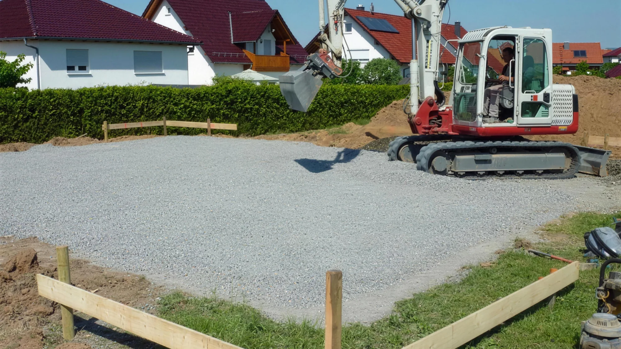 Kettenbagger von Torsten Hübner auf einer Baustelle in Bad Wildungen